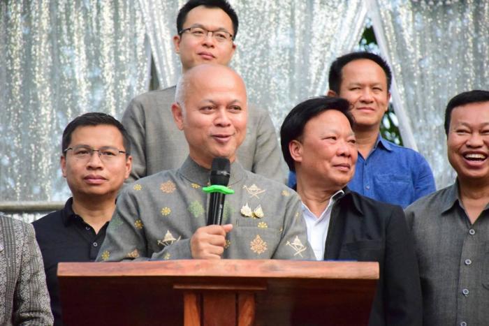 ร่วมพิธีเปิดศูนย์พระราชดำริปรัญญาเศรษ...