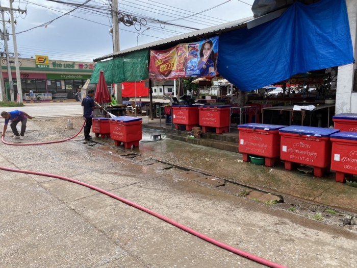 การล้างพื้นผิวทำความสะอาดตลาดสดเทศบาล...