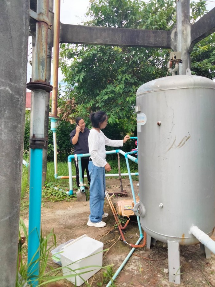 กองช่างเทศบาลตำบลกุดดู่ ลงพื้นที่เก็บตัวอย่างน้ำประปาหมู่บ้าน ร่วมกับ ศูนย์อนามัยที่ 8 อุดรธานี 